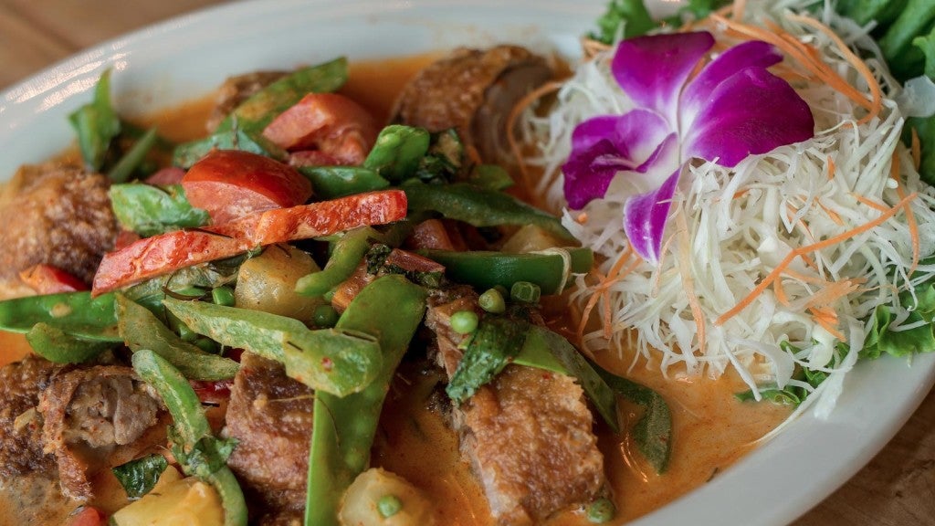 Crispy duck best sale red thai curry